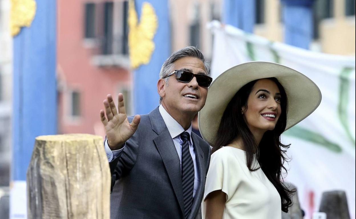 George Clooney y su mujer, en el Festival de Venecia de 2014.