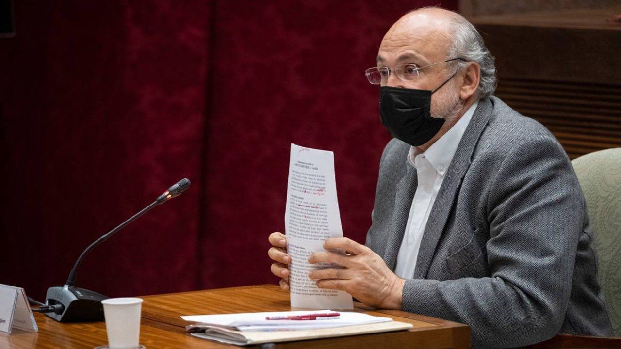 El juez Pamparacuatro cita a Pomares como investigado por la presunta falsedad del currículo