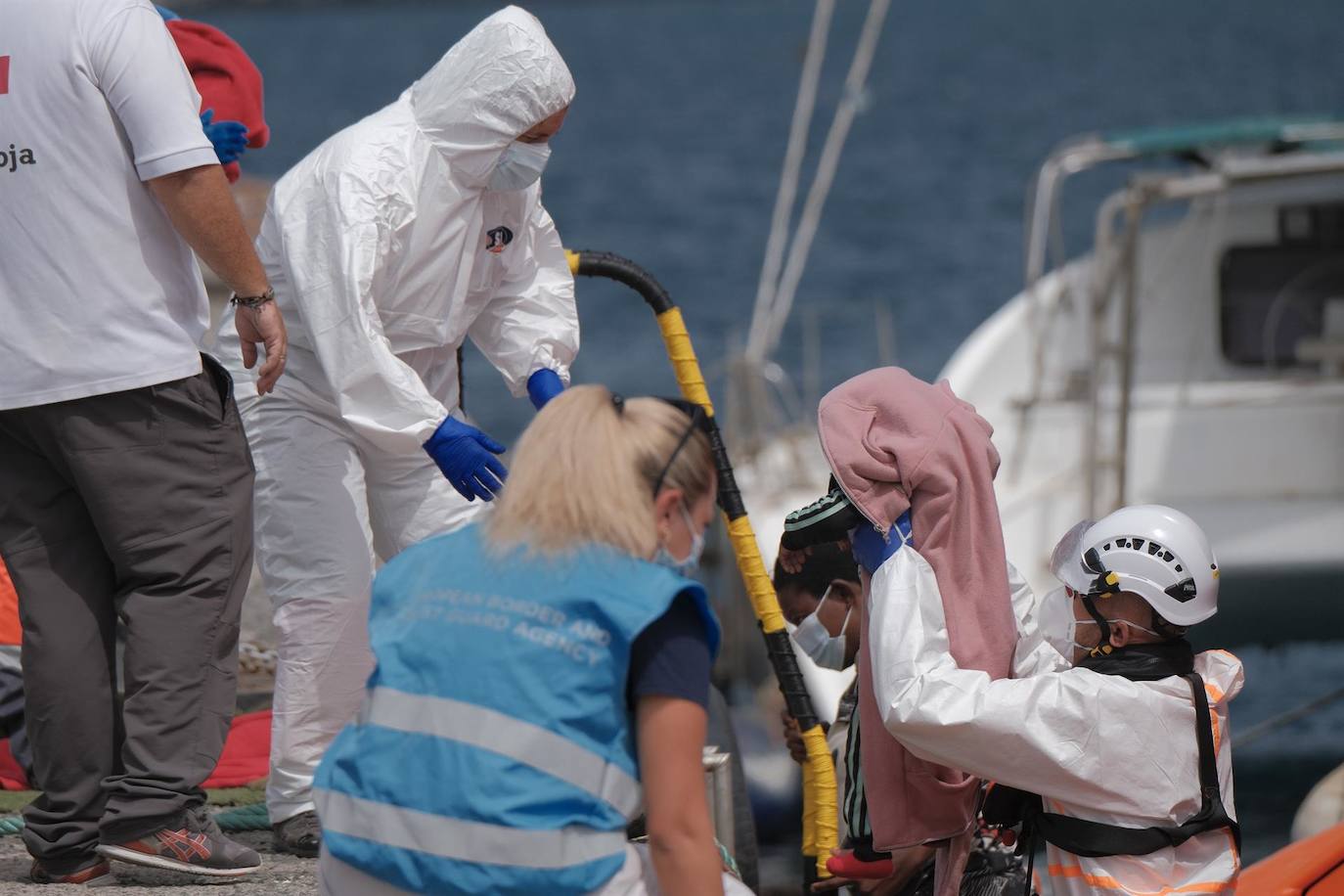 Fotos: Llegan a Canarias mas de 400 inmigrantes en un sólo día