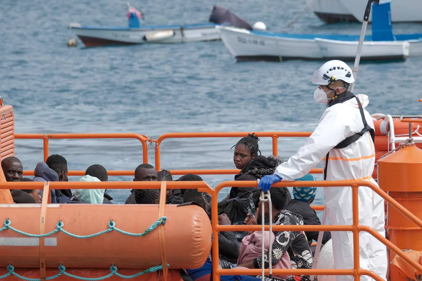 Fotos: Llegan a Canarias mas de 400 inmigrantes en un sólo día