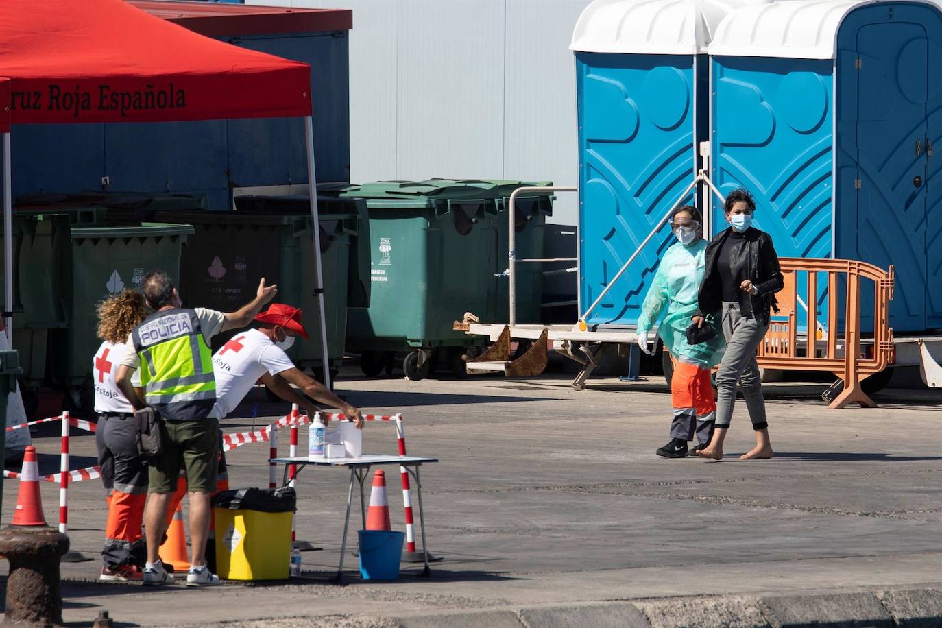 Fotos: Sigue la llegada de inmigrantes a Canarias
