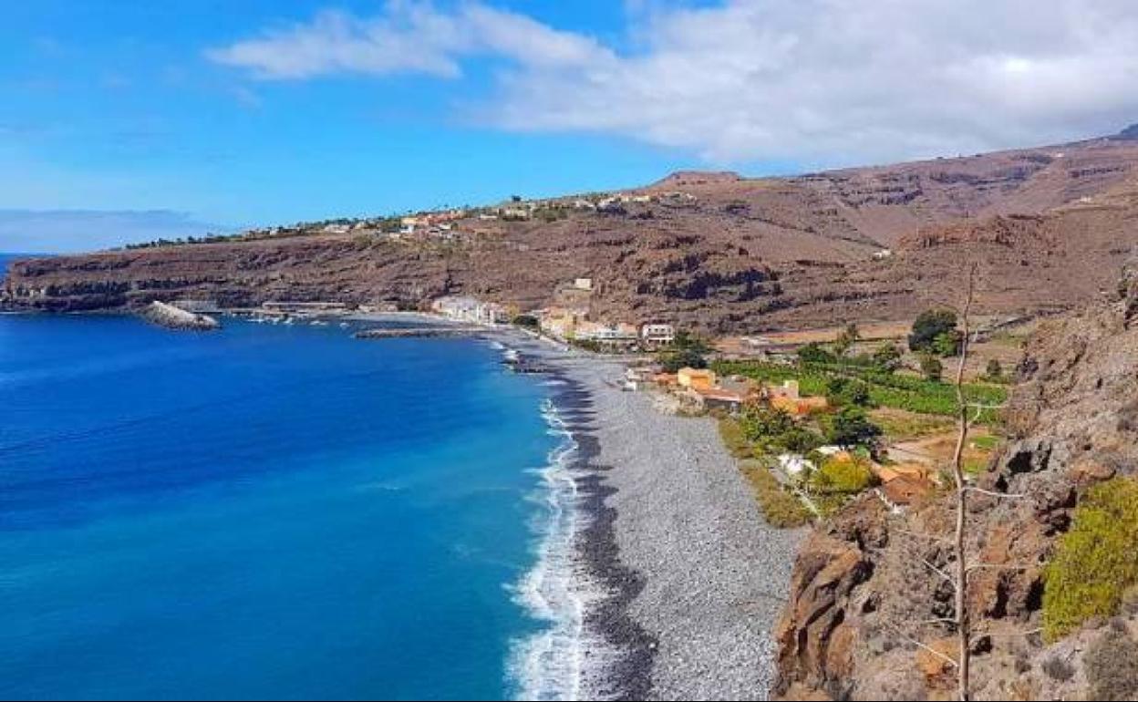 Rescatan del mar a un hombre con síntomas de ahogamiento en La Gomera