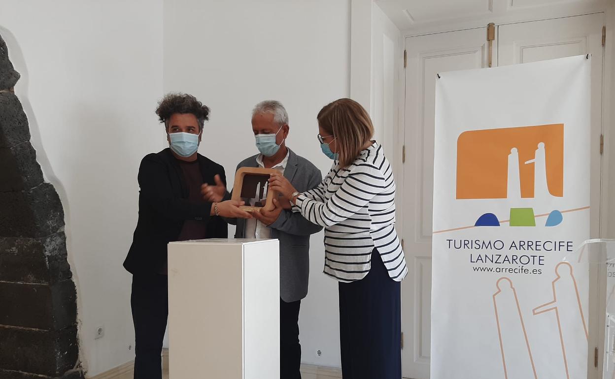 Momento de la entrega. 