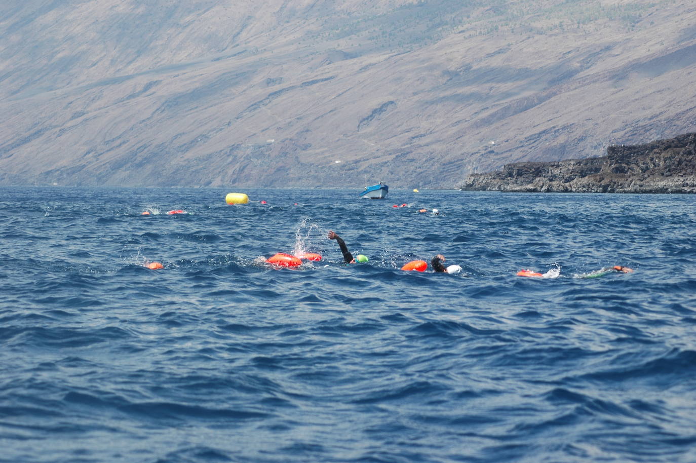 Fotos: Travesía a nado «Mar de las Calmas» en el Hierro