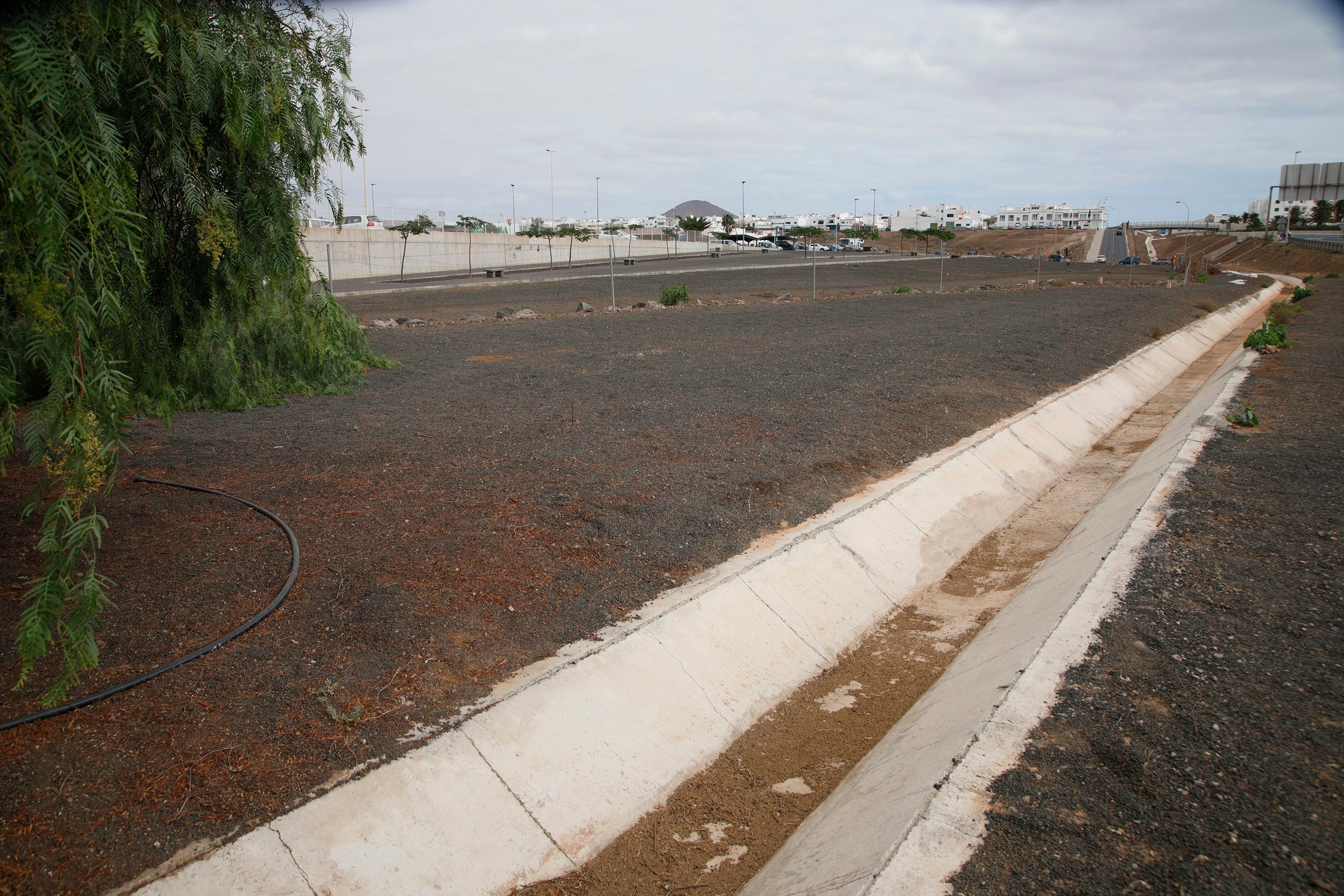 Parcela donde se acumuló el agua sin tratar. 