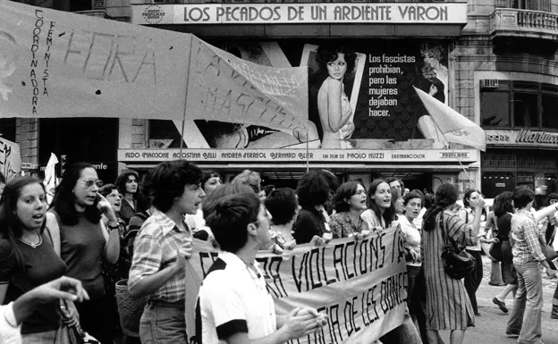 Manifestación contra la violación (1977). 