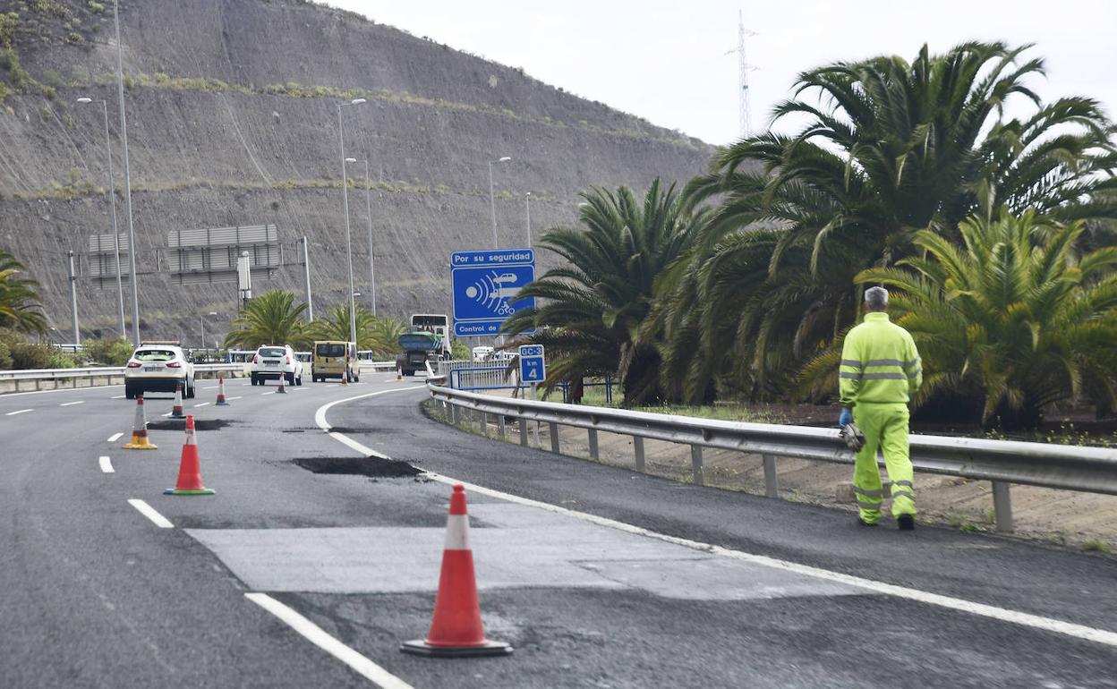 Imagen de archivo de la vía donde se produjo el accidente mortal en la noche del viernes.