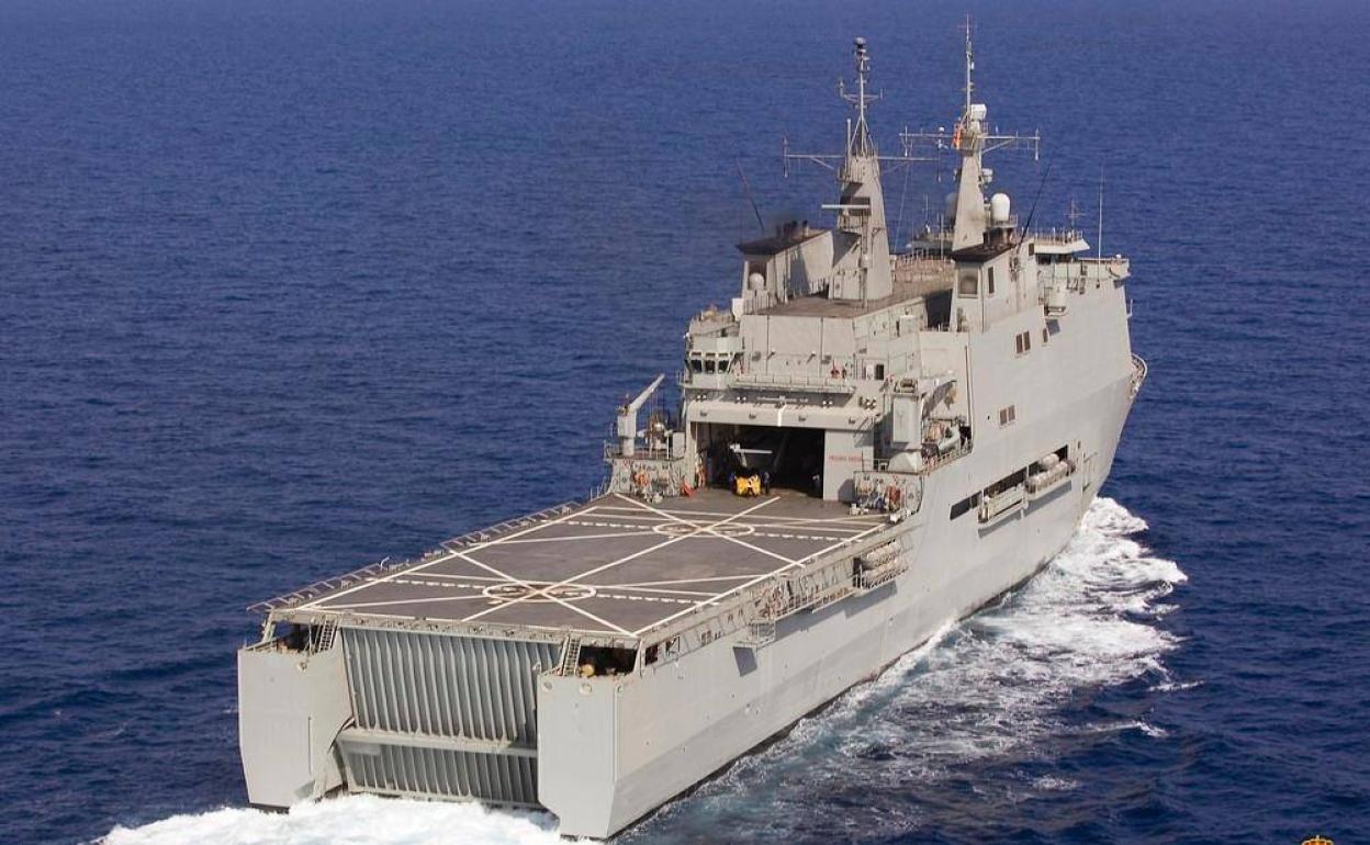 Foto del buque Anfibio Castilla. 