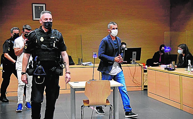 Varios condenados en el día que el jurado dio a conocer su veredicto. 