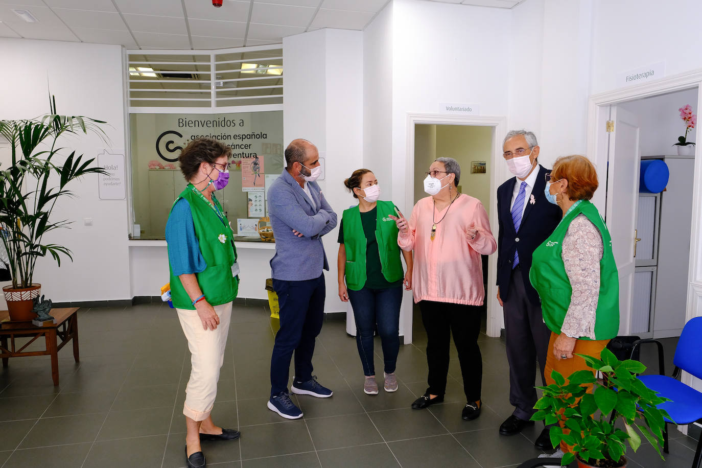 Fotos: La Asociación Española Contra el Cáncer inaugura nueva sede en Fuerteventura para dar servicio a más usuarios