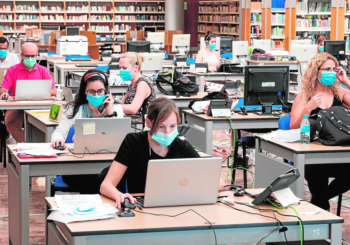 Foto de archivo de la sala de rastreadores de los contagios de coronavirus en la capital grancanaria. 