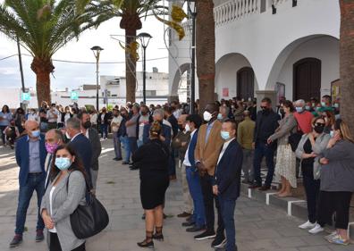 Imagen secundaria 1 - San Bartolomé se vuelca en el adiós al alcalde Alexis Tejera Lemes