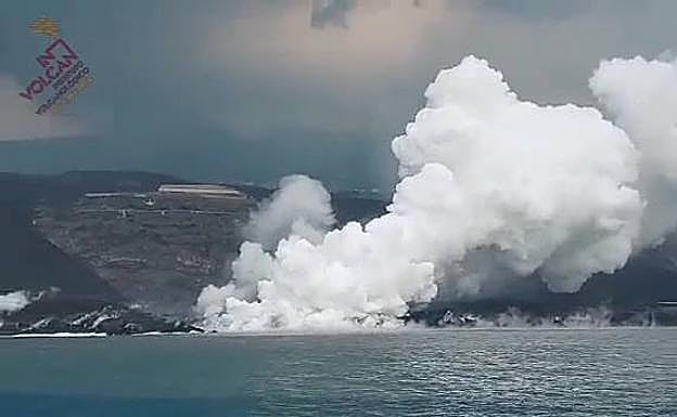 Vídeo. Nueva entrada de lava en el mar