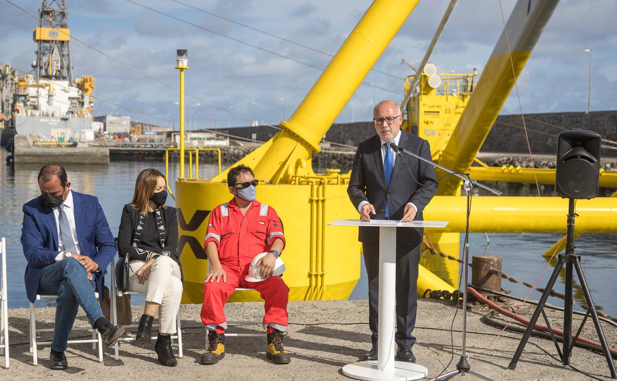 El Cabildo apuesta por acelerar el proceso de descarbonización de la Isla