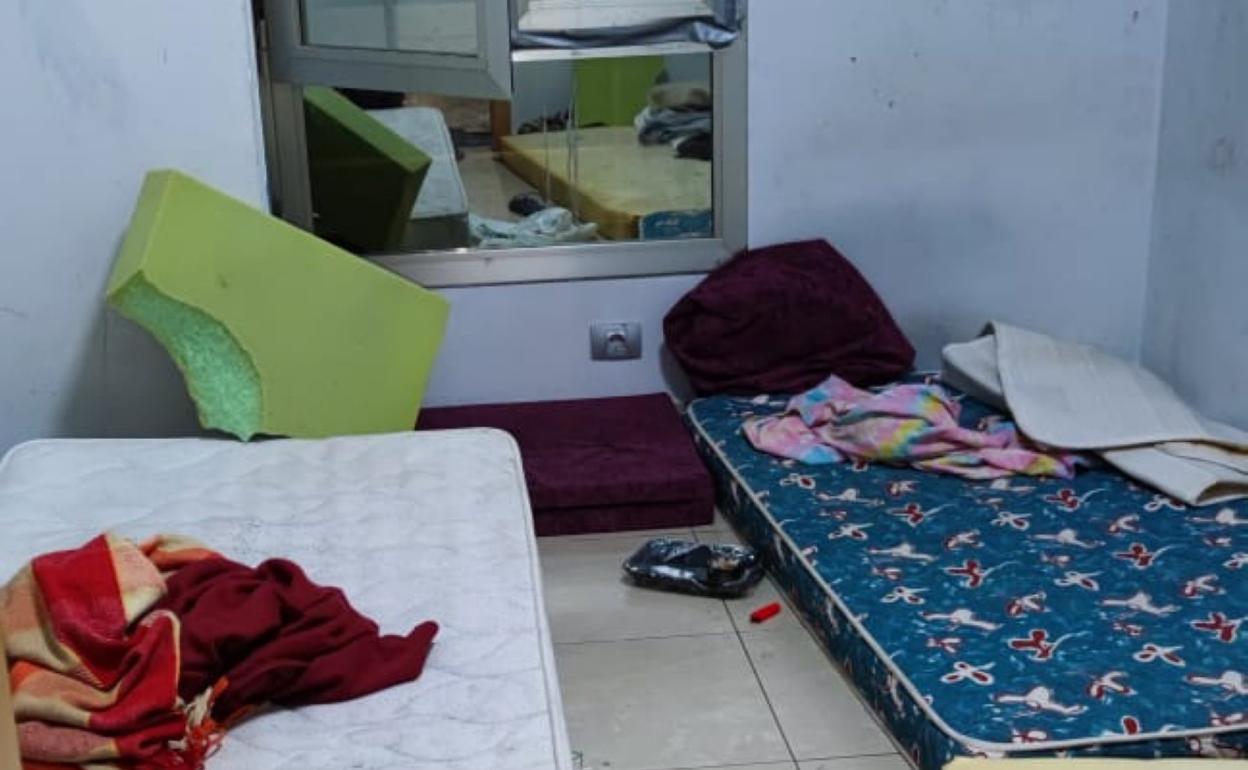 Imagen de la habitación donde dijeron los denunciantes haber sido retenidos en contra de su voluntad. 