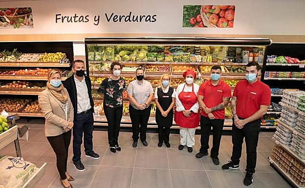 El equipo de SPAR Arucas II durante la reapertura. 