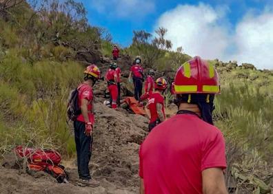 Imagen secundaria 1 - Rescatan a un senderista herido tras sufrir una caída en Tenerife