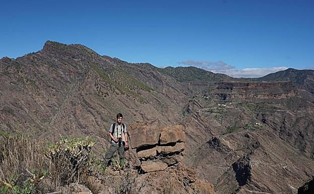Estas son algunas de las acumulaciones de piedras que pudieron disponer los antiguos canarios para arrojárselas a los contrincantes castellanos. 