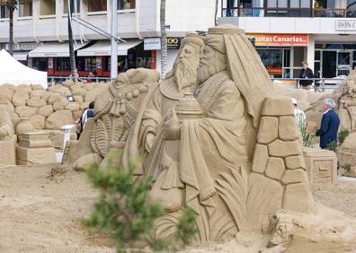 Imagen secundaria 1 - Detalles de las esculturas de arena.