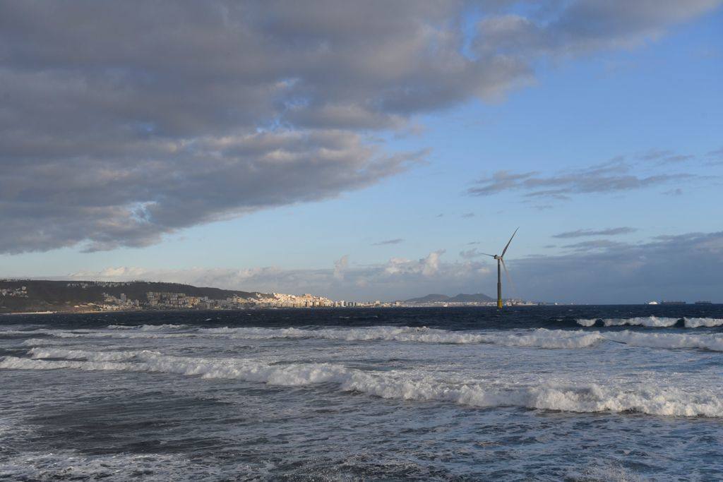 Fotos: Jornada de viento, oleaje y lluvias en Canarias