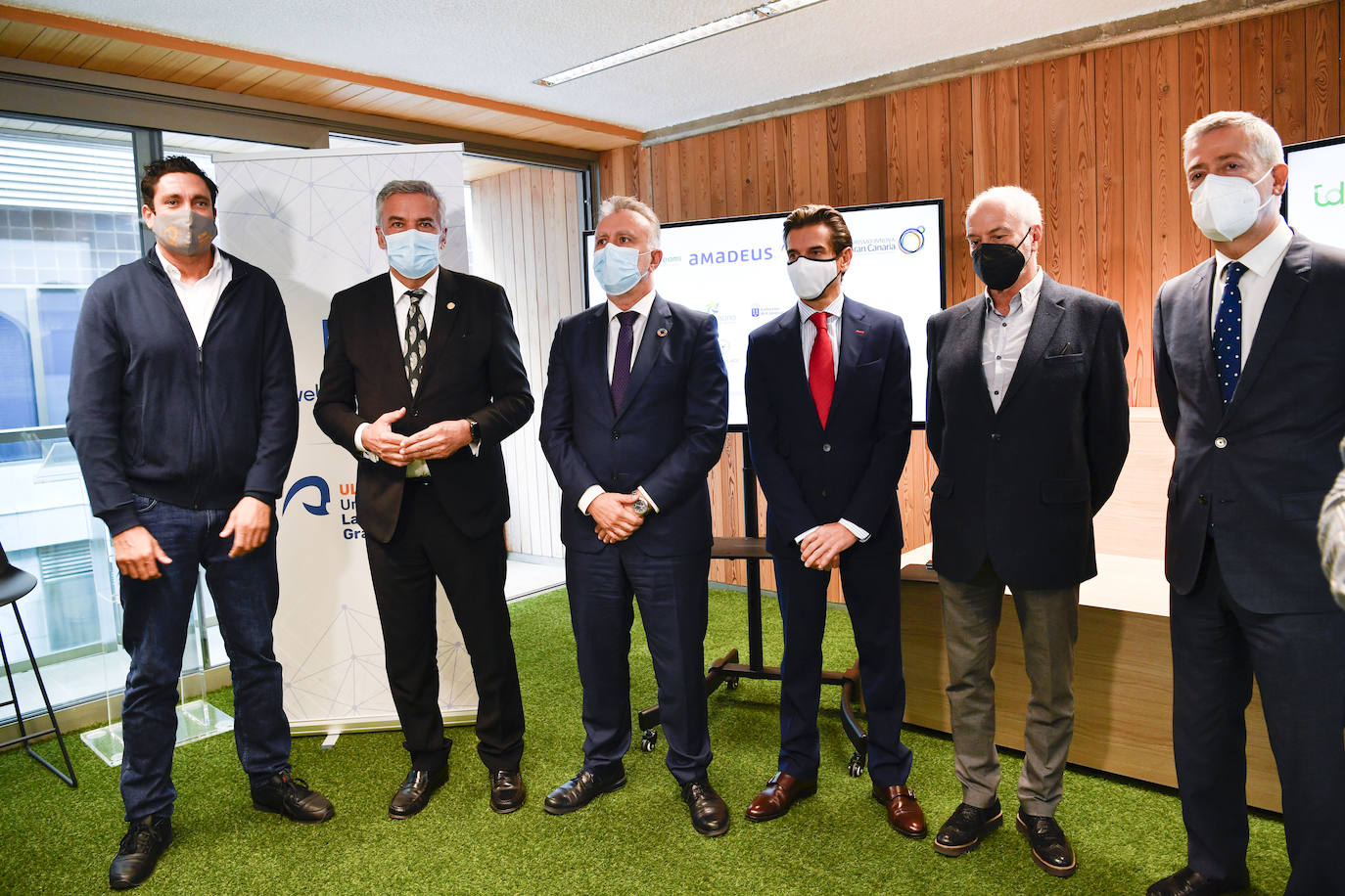 Fotos: Inauguración del primer espacio formativo del Travel Tech School de Amadeus en la ULPGC