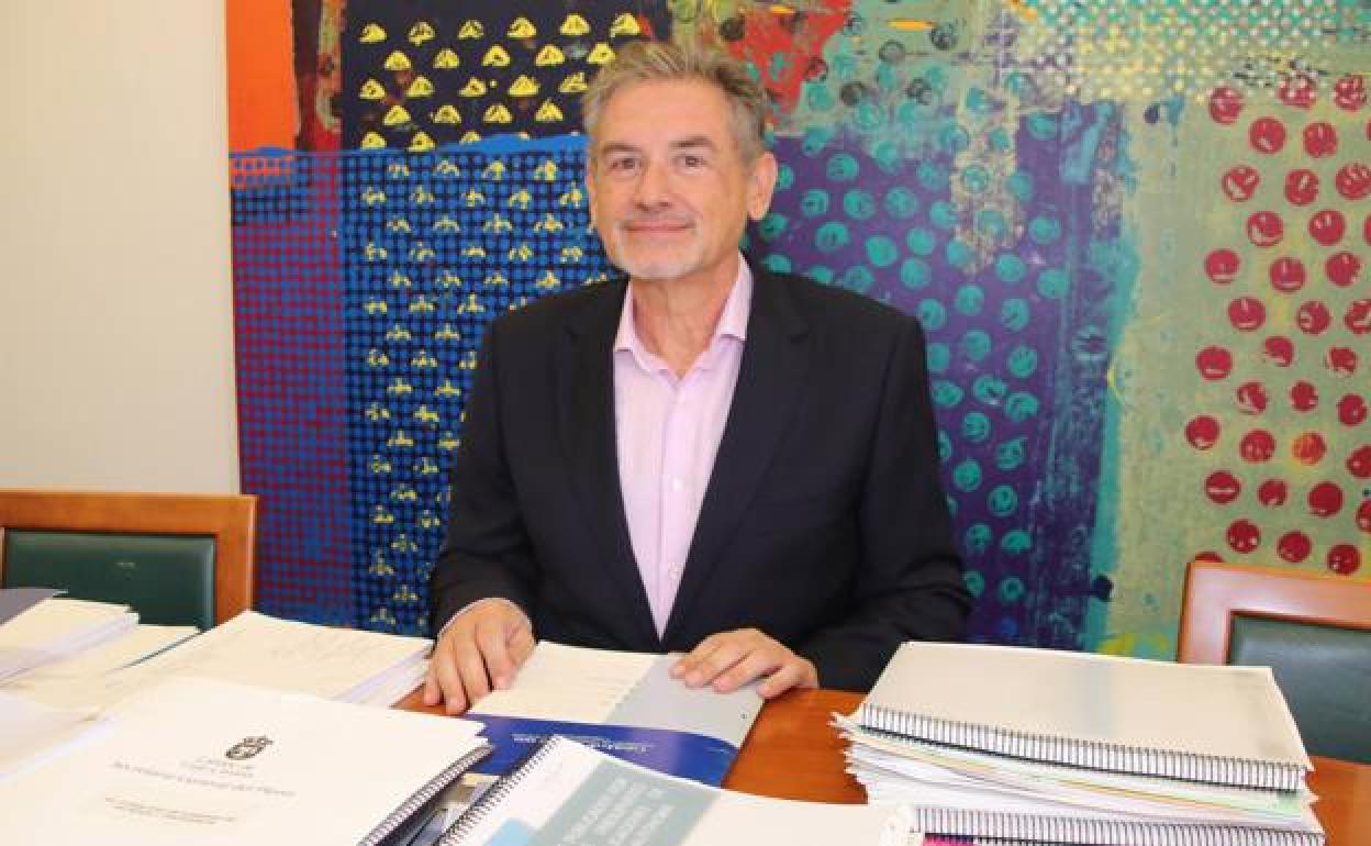 Pedro Justo es el consejero de Hacienda y presidente de la Mesa de Contratación del Cabildo. 