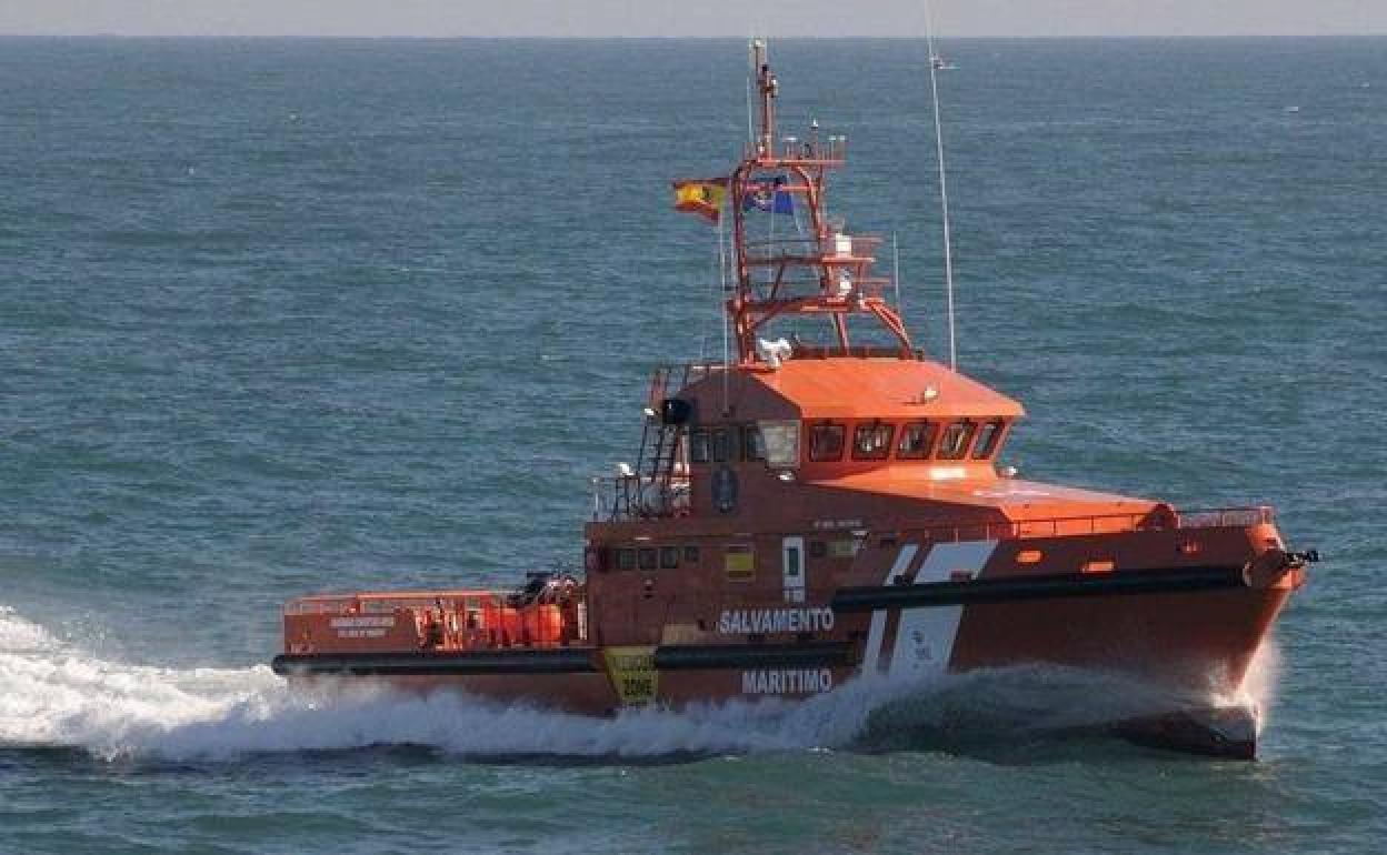 Rescatan a tres pateras en Gran Canaria con 130 personas y un fallecido