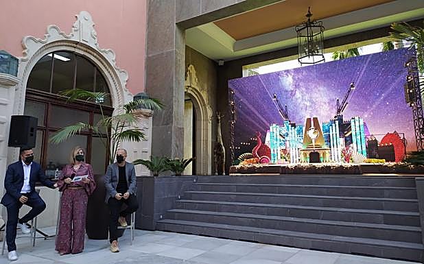 Israel Reyes, Inmaculada Medina y Sergio Macías durante la presentación del escenario del carnaval de 'La Tierra'. 