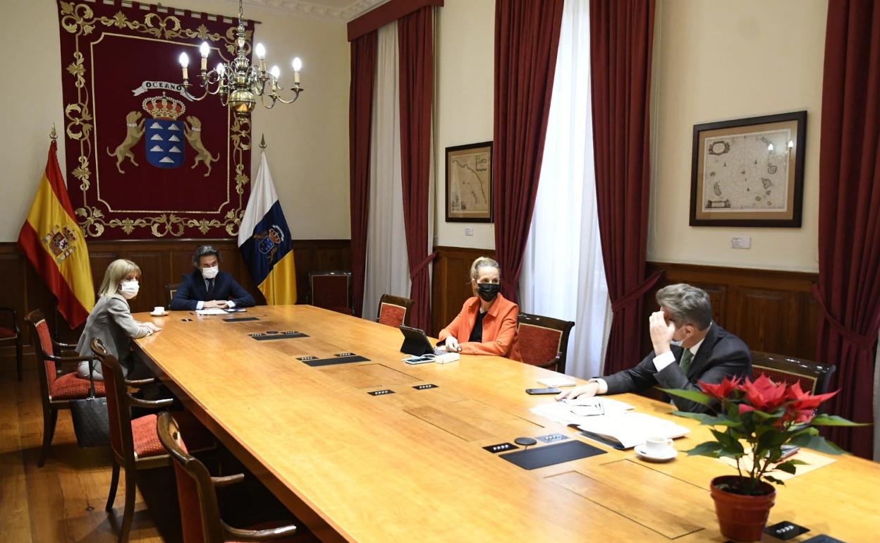 Imagen de una reunión de la Mesa de la Cámara. 