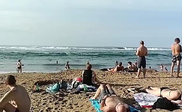 Las Canteras, a rebosar en Nochebuena