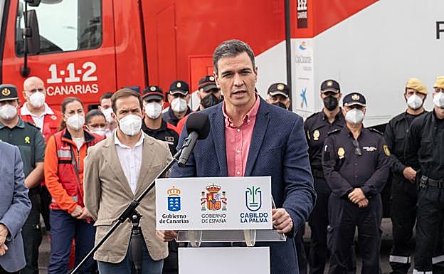 Pedro Sánchez, este lunes en La Palma.