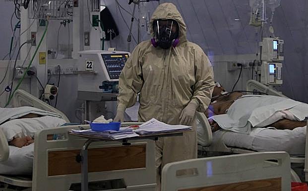 Imagen de un hospital, con personas ingresadas por la covid. 