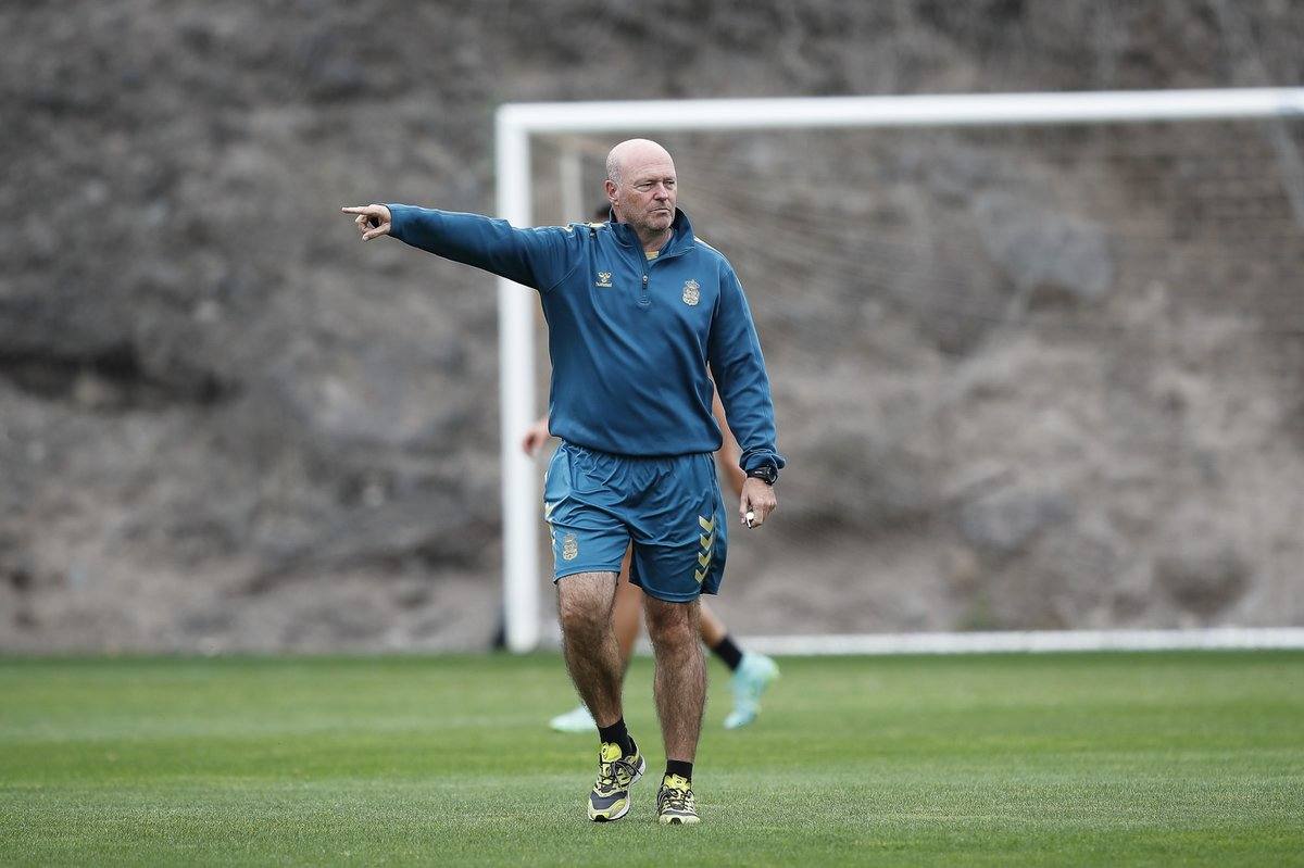 Pepe Mel, durante un entrenamiento. 
