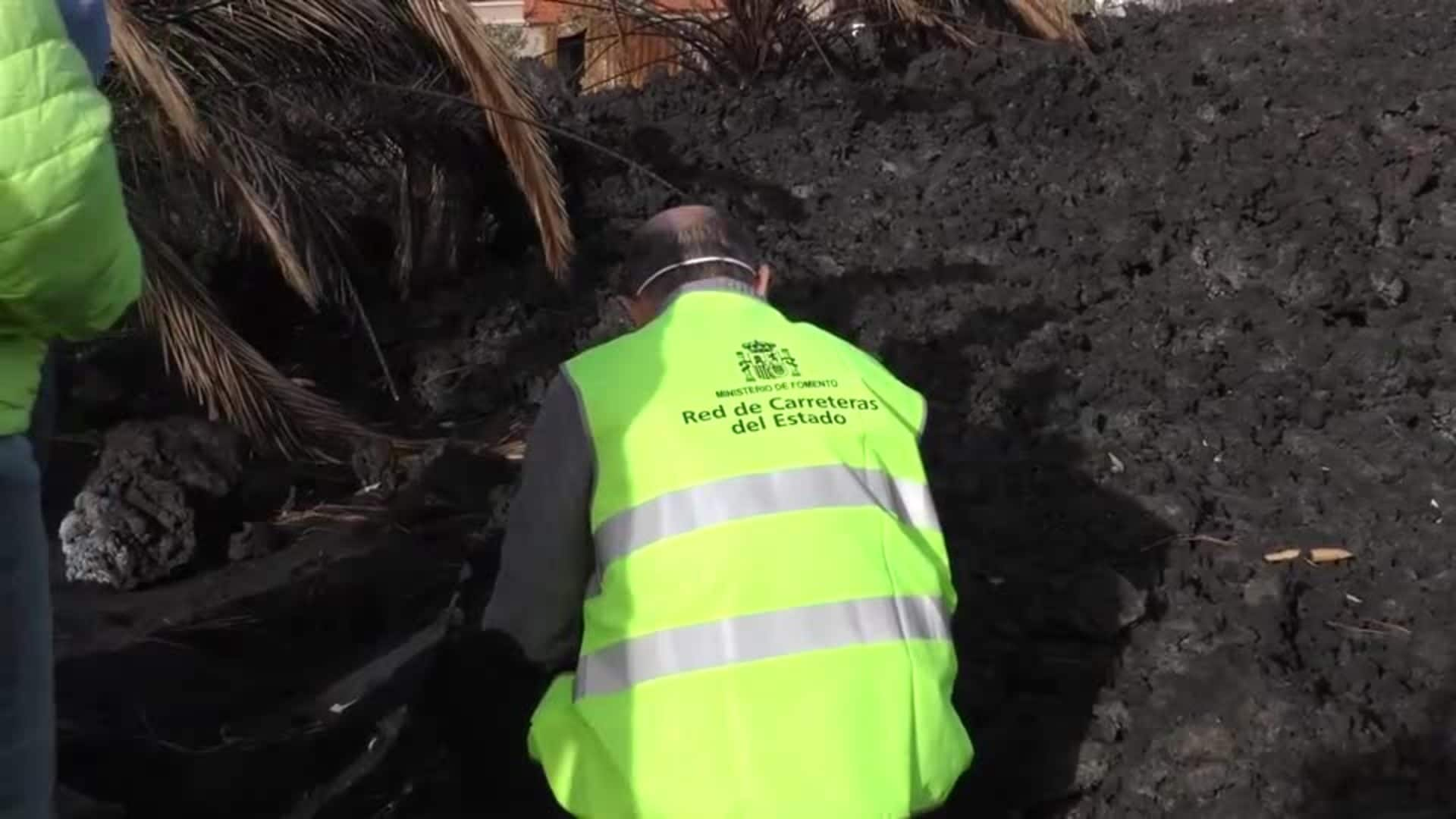 Franquis se fija como prioridad recuperar las carreteras arrasdas por el volcán