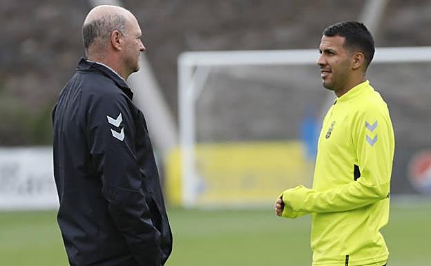 Imagen principal - El legado que deja en la UD Las Palmas: estabilidad y cantera