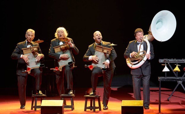 Les Luthiers, con López Puccio el segundo a la izquierda, llevan en los escenarios desde 1967, cuando se conocieron en un coro universitario. 