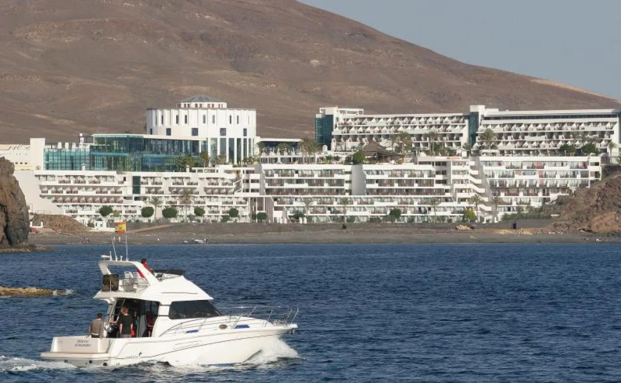 Hotel Papagayo Arena. 