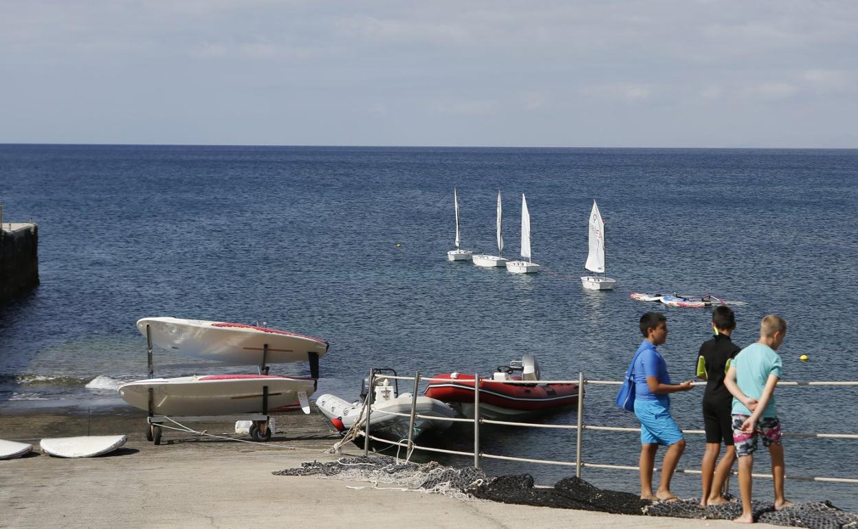 Vida náutica en El Cable. 