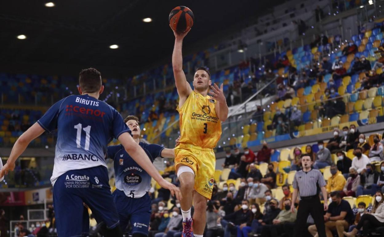 El Granca sufre, pero resurge (71-69)