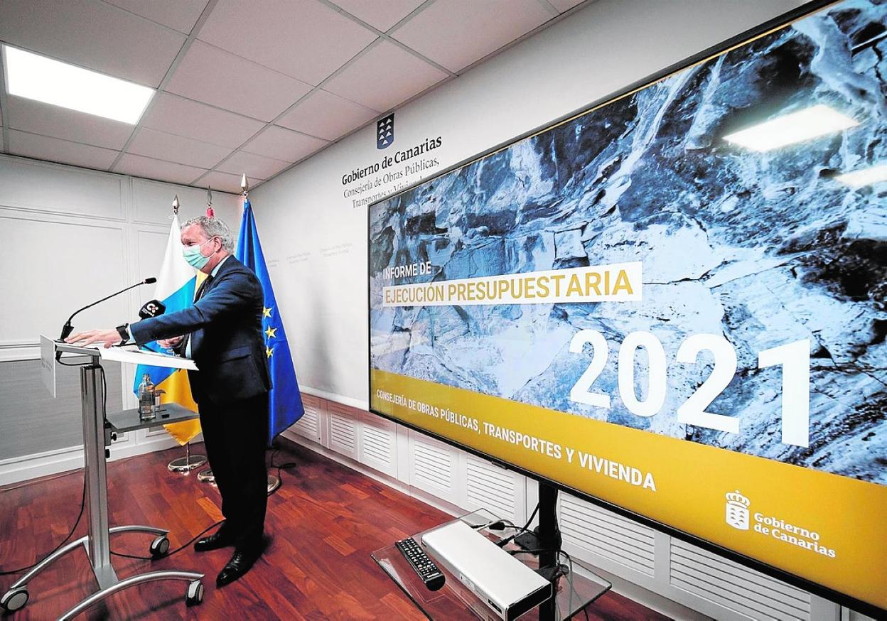 El consejero Sebastián Franquis hizo balance ayer de la ejecución presupuestaria de su departamento. 