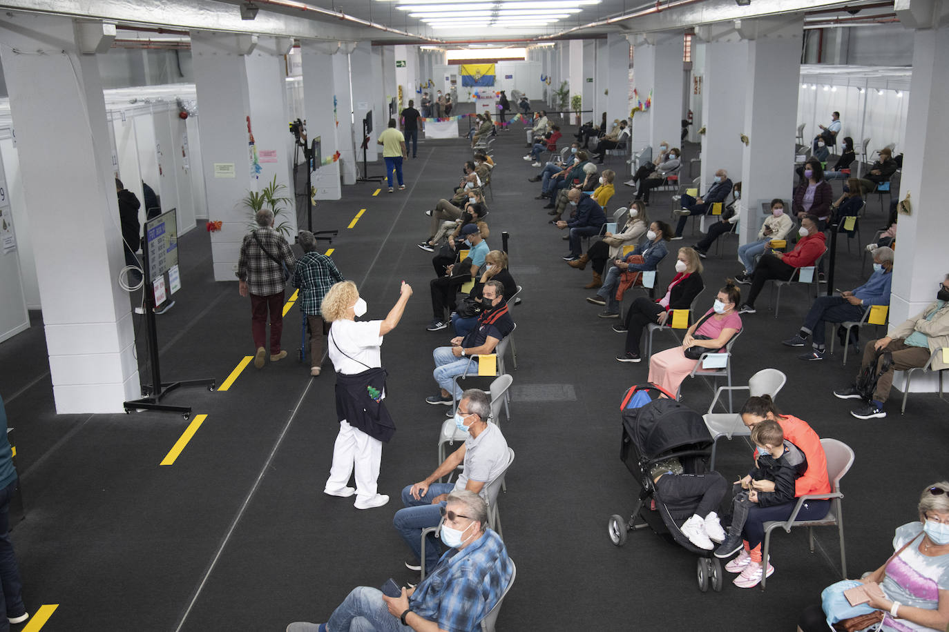 Punto de vacunación masivo en Infecar. 