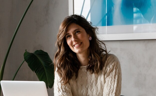 Cristina Sopo que, junto con Gema Requena, forma a emprendedores en sostenibilidad.