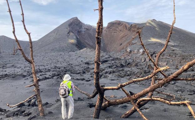 Imagen cedida por el profesor de Geología e investigador de la ULPGC José Mangas de la zona de exclusión del volcán de La Palma. 