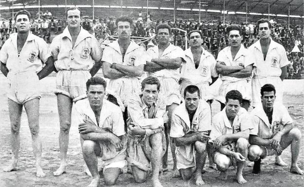 Integrantes de Los Guanches en 1946, cuando lograron el campeonato provincial.