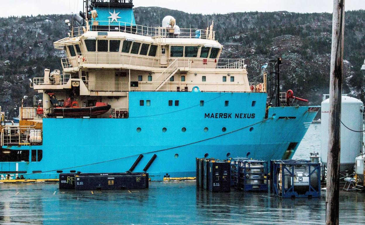 Fotografía del barco Maersk Nexus, que trasladó dos cuerpos del Villa de Pitanxo hasta San Juan de Terranova. 