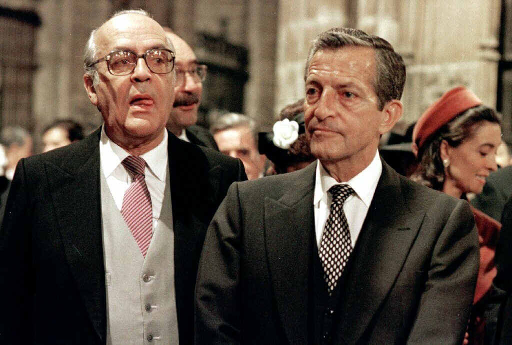 Los expresidentes Calvo Sotelo y Suárez, en 1997, en la boda de la infanta Cristina e Iñaki Urdangarín. 