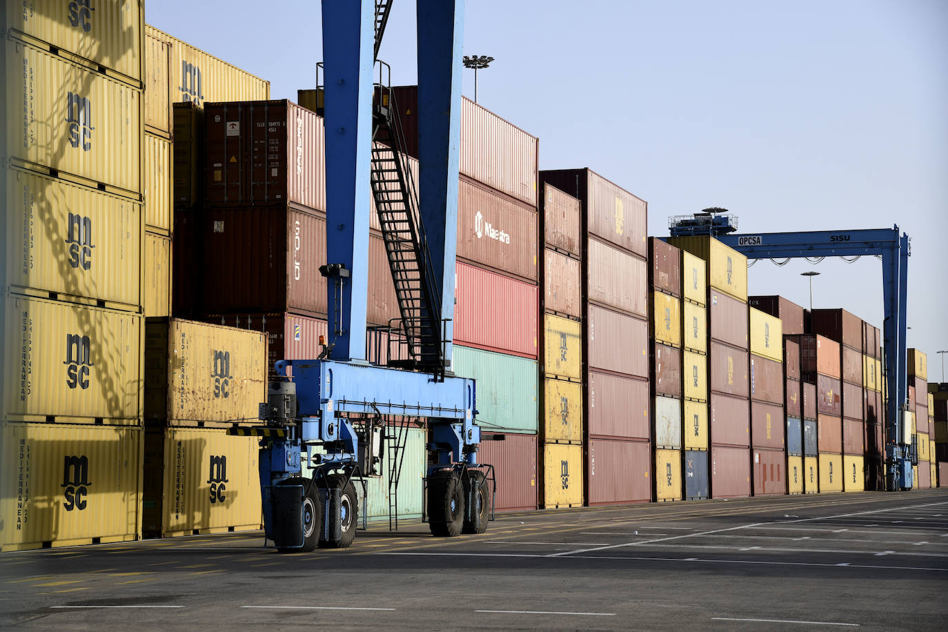 Canarias exporta fundamentalmente pescado y crustáceos a los dos países en conflicto. 