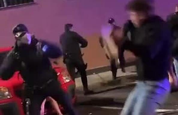 Detenidos por agredir a la policía en el Cuadrilátero de La Laguna