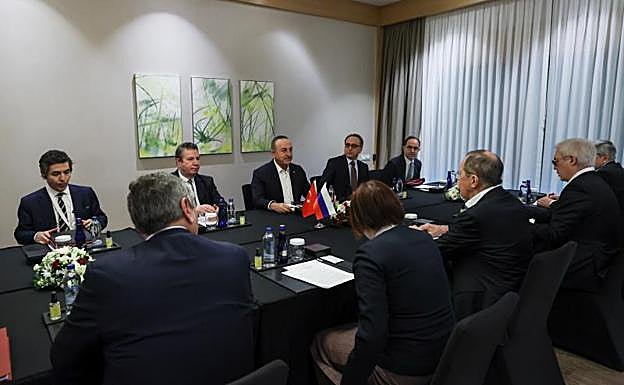 Reunión de los ministros de Exteriores en Rusia y Ucrania en Turquía.