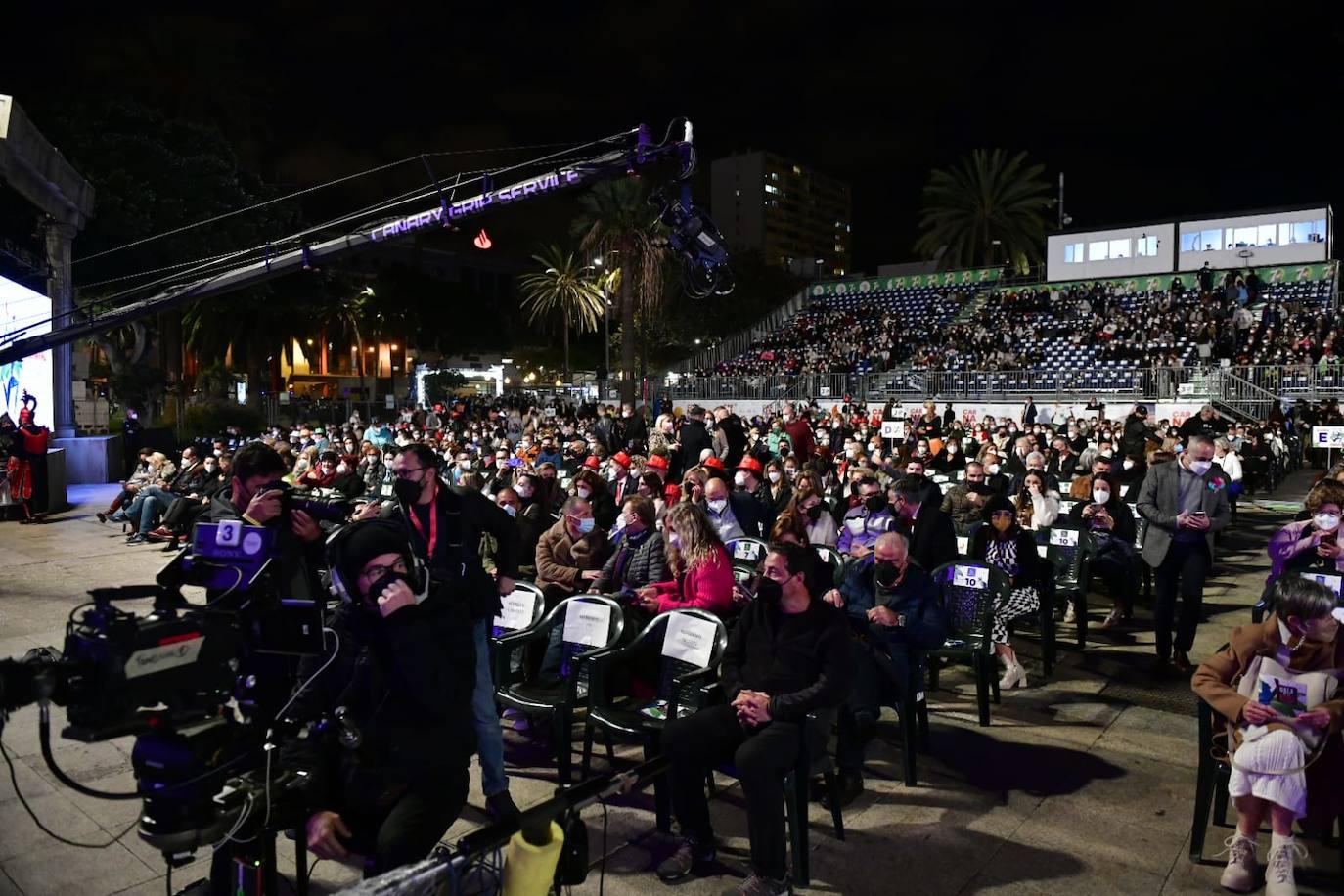 Fotos: Gran ambiente en el parque de Santa Catalina para conocer a la nueva Reina